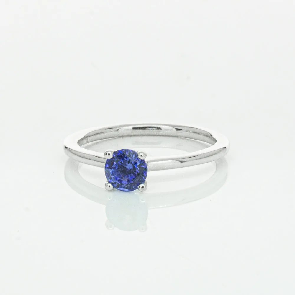 18ct White Gold .77ct Sapphire Melba Ring