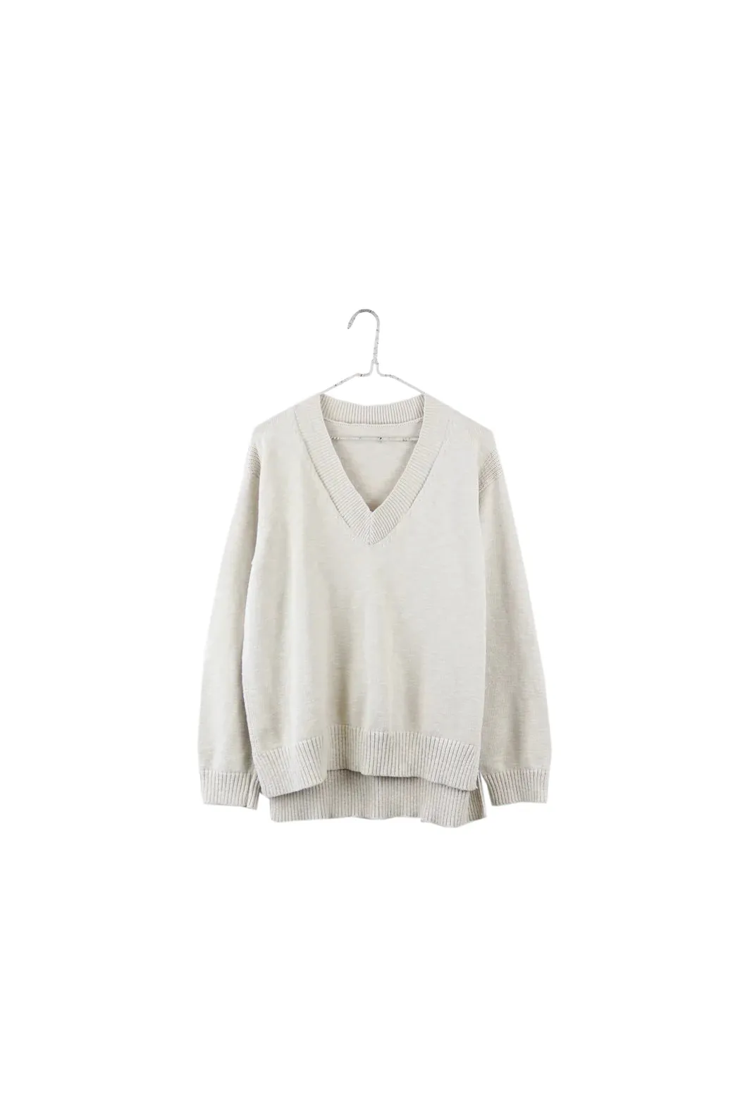 Boyfriend V-Neck Sweater in Natural