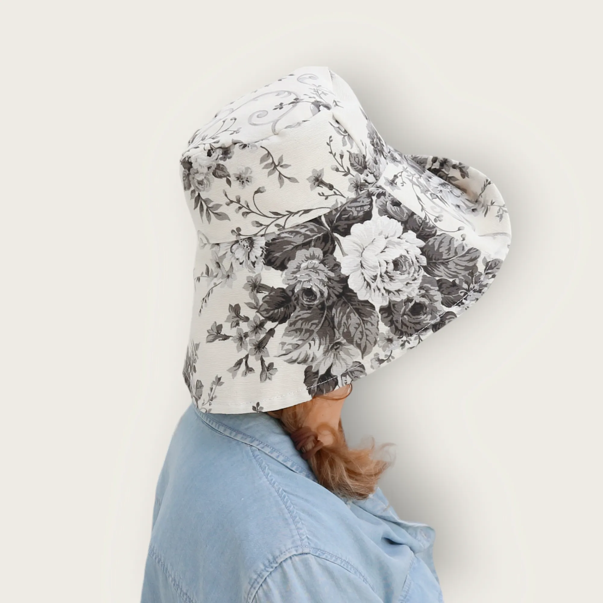 Floral Print Wide Brim Hat - Black & White