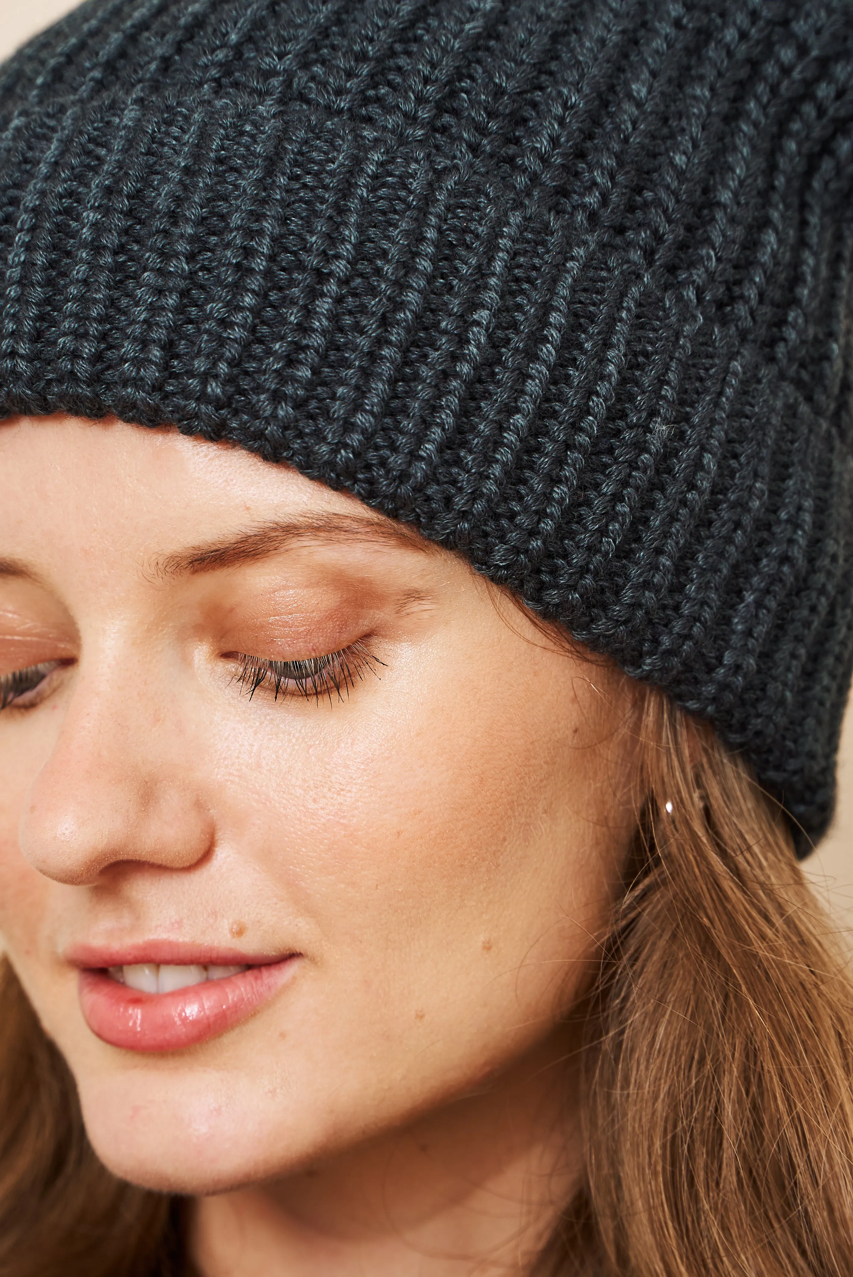 Knit Hat with FIBREHEAT Self Heating Technology